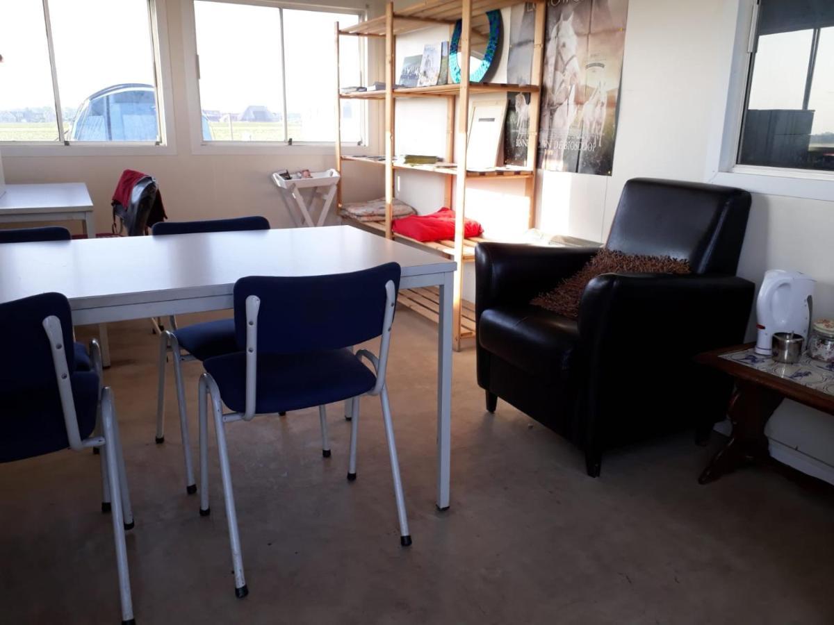 B&B Boerderij Rust, In Pipowagens! Den Helder Luaran gambar